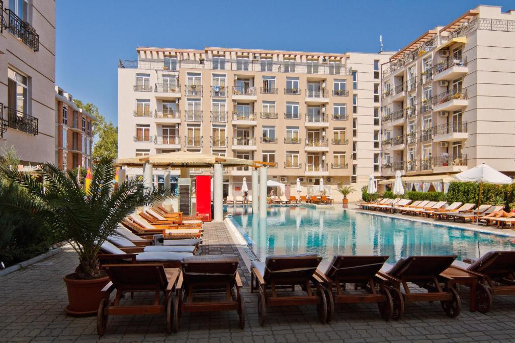 Menada Dawn Park Apartment Sunny Beach Exterior photo