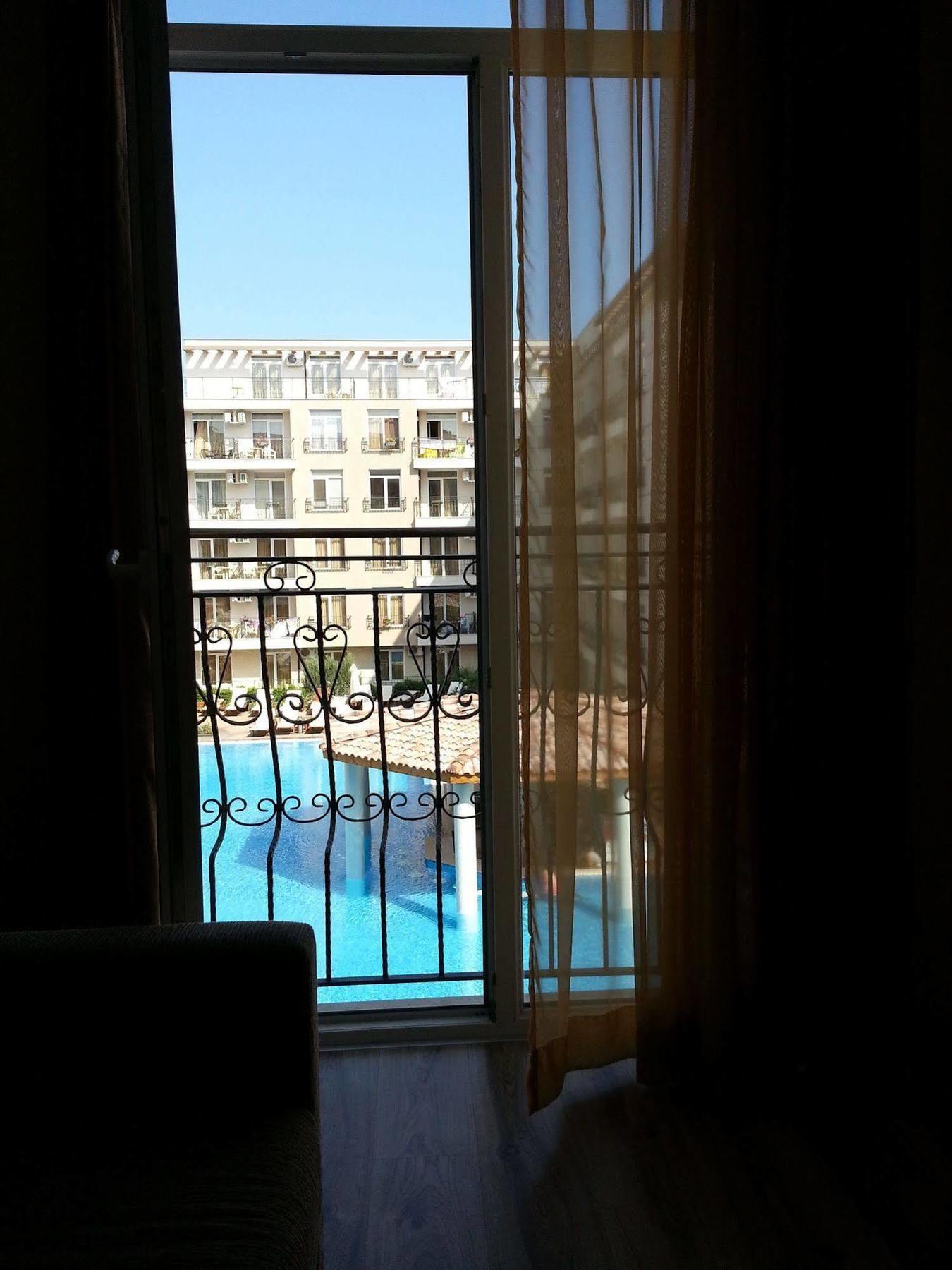 Menada Dawn Park Apartment Sunny Beach Exterior photo